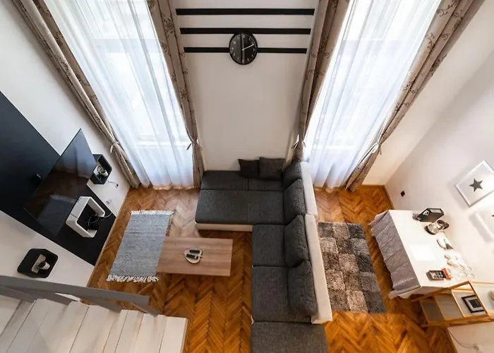 Kalvin Loft *